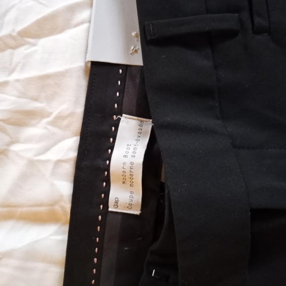 NWOT GAP Women’s Modern Bootcut Dress Pant Labelled 8R (Fits like a 6R) - Picture 4 of 5